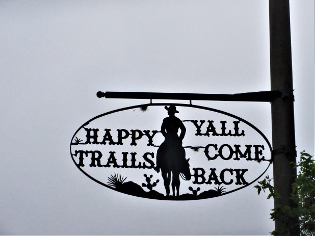 bandera welcome sign